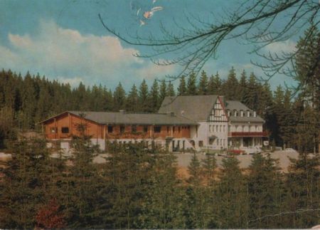Kirchhundem - Waldhaus Hirschgehege Kirchhundem - Waldhaus Hirschgehege
