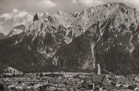 Mittenwald mit Karwendel - ca. 1955 Mittenwald mit Karwendel - ca. 1955