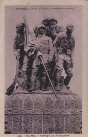 Frankreich - Reims - Groupe du Monument aux Heros - ca. 1935 Frankreich - Reims - Groupe du Monument aux Heros - ca. 1935