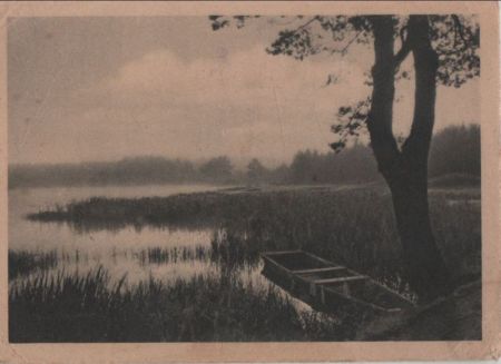 Boot im Schild des Sees - ca. 1950 Boot im Schild des Sees - ca. 1950