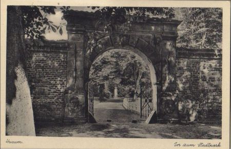 Husum - Tor zum Stadtpark - ca. 1950 Husum - Tor zum Stadtpark - ca. 1950