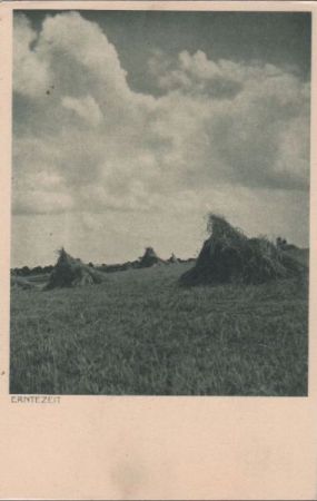 Heuhaufen, Wolken Heuhaufen, Wolken