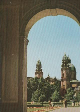 München - Theatinerkirche vom Hofgarten - ca. 1985 München - Theatinerkirche vom Hofgarten - ca. 1985