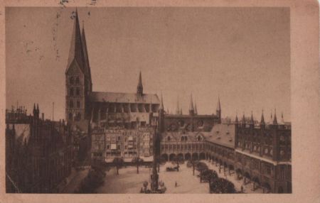 Lübeck - Marktplatz mit Rathaus und Marienkirche - ca. 1930 Lübeck - Marktplatz mit Rathaus und Marienkirche - ca. 1930
