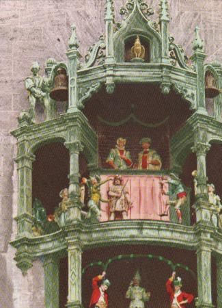 München - Glockenspiel am Rathaus - 1973 München - Glockenspiel am Rathaus - 1973
