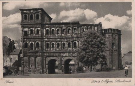 Trier - Porta Nigra, Stadtseite - ca. 1950 Trier - Porta Nigra, Stadtseite - ca. 1950