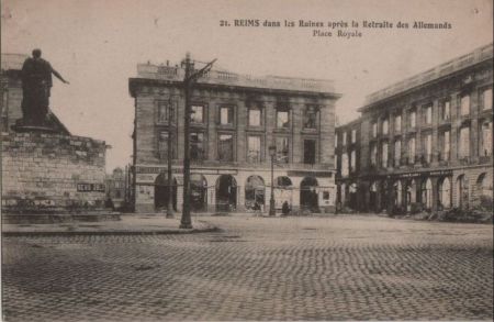 Frankreich - Reims - dans les Ruines apres la Retraite des Allemands - ca. 1920 Frankreich - Reims - dans les Ruines apres la Retraite des Allemands - ca. 1920