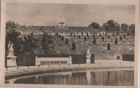 Potsdam - Schloß Sanssouci mit den Terrassen - ca. 1950 Potsdam - Schloß Sanssouci mit den Terrassen - ca. 1950