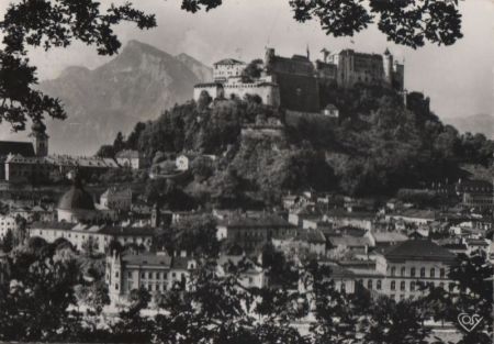 Österreich - Salzburg - Altstadt mit Untersberg - ca. 1965 Österreich - Salzburg - Altstadt mit Untersberg - ca. 1965