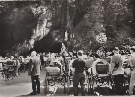 Frankreich - Lourdes - La Grotte - ca. 1965 Frankreich - Lourdes - La Grotte - ca. 1965