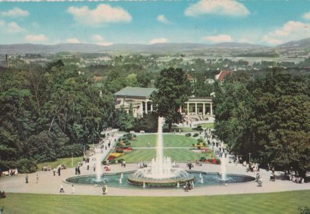 Bad Oeynhausen - Kurpark mit Wiehengebirge - 1964 Bad Oeynhausen - Kurpark mit Wiehengebirge - 1964