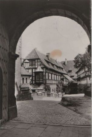 Eisenach - Wartburg, Blick in den vorderen Burghof - 1982 Eisenach - Wartburg, Blick in den vorderen Burghof - 1982