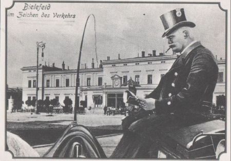 Bielefeld - 90 Jahre Straßenbahn, Bahnhofsvorplatz - ca. 1985 Bielefeld - 90 Jahre Straßenbahn, Bahnhofsvorplatz - ca. 1985