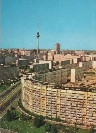 Berlin, Ostteil - Blick zum Stadtzentrum - 1985 Berlin, Ostteil - Blick zum Stadtzentrum - 1985