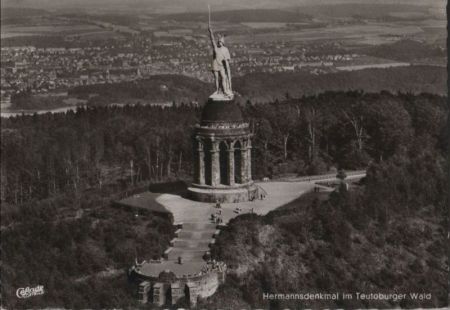 Hermannsdenkmal bei Hiddesen - Luftbild - 1962 Hermannsdenkmal bei Hiddesen - Luftbild - 1962