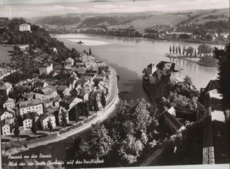Passau - Blick von der Veste Oberhaus auf das Dreiflußeck - ca. 1965 Passau - Blick von der Veste Oberhaus auf das Dreiflußeck - ca. 1965