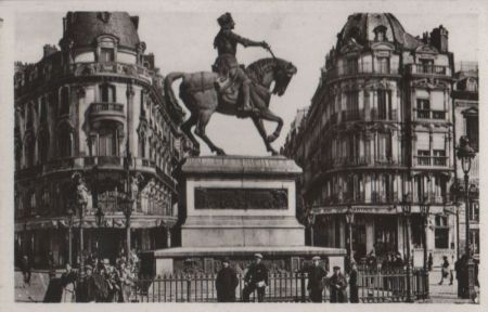 Frankreich - Orleans - Place du Martroi - ca. 1955 Frankreich - Orleans - Place du Martroi - ca. 1955