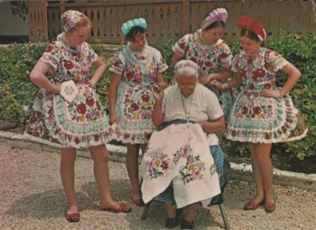 Ungarn - Kalocsa - Volkstracht - ca. 1975 Ungarn - Kalocsa - Volkstracht - ca. 1975
