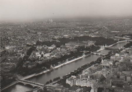 Frankreich - Paris - Seine et la butte Montmartre - ca. 1945 Frankreich - Paris - Seine et la butte Montmartre - ca. 1945