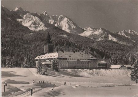 Klais, Schloss Elmau - im Winter Klais, Schloss Elmau - im Winter