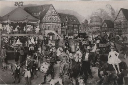 Sonneberg - Spielzeugmuseum - Thüringer Kirmes Sonneberg - Spielzeugmuseum - Thüringer Kirmes