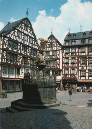 Bernkastel - Am Marktplatz - 2000 Bernkastel - Am Marktplatz - 2000