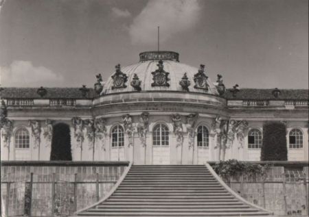 Potsdam, Sanssouci - Schloß, Mittelbau - 1960 Potsdam, Sanssouci - Schloß, Mittelbau - 1960