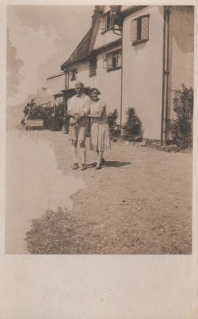 Vater mit Tochter - ca. 1930 Vater mit Tochter - ca. 1930