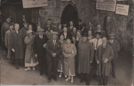 Saalfeld - Besuchergruppe Feengrotte - 1935 Saalfeld - Besuchergruppe Feengrotte - 1935
