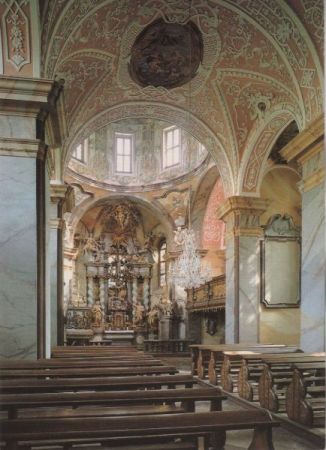 Neuzelle - Kreuzkirche, Blick zum Chor - ca. 1985 Neuzelle - Kreuzkirche, Blick zum Chor - ca. 1985