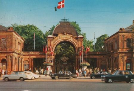 Dänemark - Kopenhagen - Tivoli, Haupteingang - 1979 Dänemark - Kopenhagen - Tivoli, Haupteingang - 1979