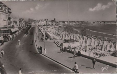 Frankreich - Les Sables-d’Olonne - La Plage - 1954 Frankreich - Les Sables-d’Olonne - La Plage - 1954