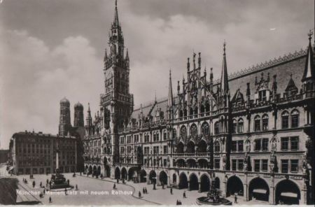 München - Marienplatz mit neuem Rathaus - ca. 1960 München - Marienplatz mit neuem Rathaus - ca. 1960