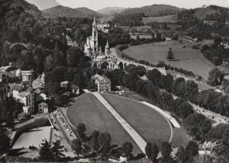 Frankreich - Lourdes - La Basilique - 1965 Frankreich - Lourdes - La Basilique - 1965
