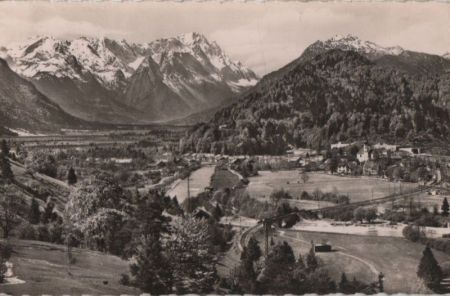 Eschenlohe - mit Zugspitzmassiv - ca. 1960 Eschenlohe - mit Zugspitzmassiv - ca. 1960