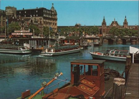 Niederlande - Amsterdam - Damrak met Centraal Station - ca. 1980 Niederlande - Amsterdam - Damrak met Centraal Station - ca. 1980