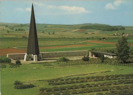 Treuchtlingen - Kriegsgräberstätte am Nagelberg - 1992 Treuchtlingen - Kriegsgräberstätte am Nagelberg - 1992