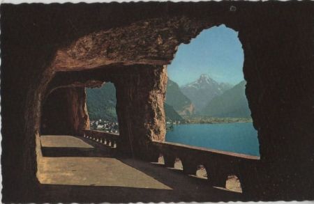 Axenstraße - Schweiz - am Vierwaldstättrsee Axenstraße - Schweiz - am Vierwaldstättrsee