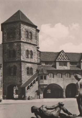 Halle Saale - Moritzburg, Burghof - 1973 Halle Saale - Moritzburg, Burghof - 1973
