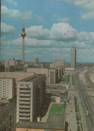 Berlin, Karl-Marx-Allee - 1972 Berlin, Karl-Marx-Allee - 1972