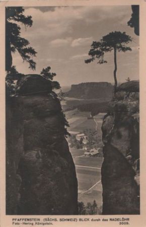 Pfaffenstein, Sächsische Schweiz - Blick durchs Nadelöhr Pfaffenstein, Sächsische Schweiz - Blick durchs Nadelöhr
