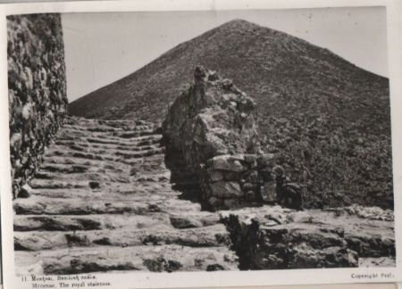 Mykene - Griechenland - Royal Staircase Mykene - Griechenland - Royal Staircase