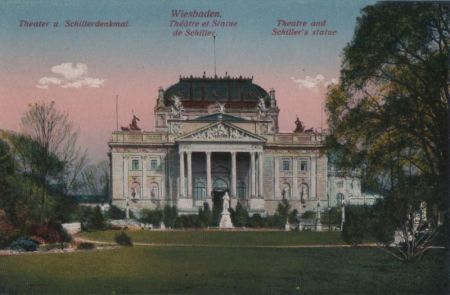 Wiesbaden - Theater mit Schillerdenkmal Wiesbaden - Theater mit Schillerdenkmal