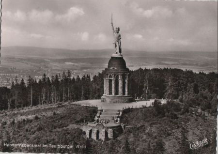 Teutoburger Wald - Hermannsdenkmal Teutoburger Wald - Hermannsdenkmal