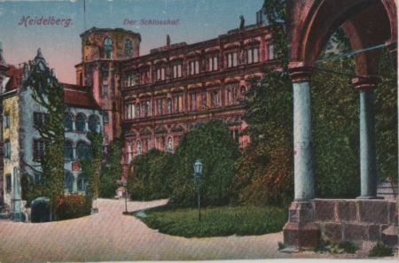 Heidelberg (Neckar) - Schlosshof Heidelberg (Neckar) - Schlosshof