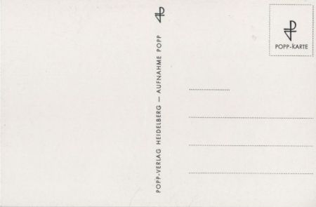 drei helle Blütten schwarzweiß