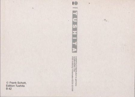 Mann und Frau rauchend