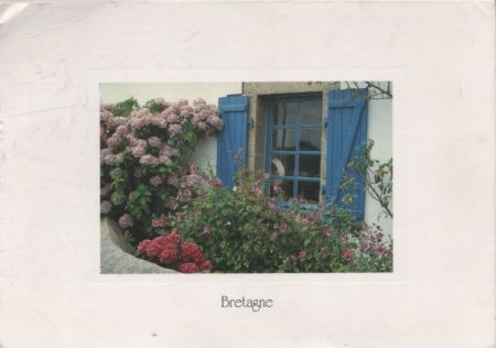 Bretagne - Frankreich - Fenster mit Vorgarten Bretagne - Frankreich - Fenster mit Vorgarten