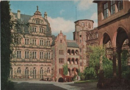 Heidelberg - Schlosshof Heidelberg - Schlosshof