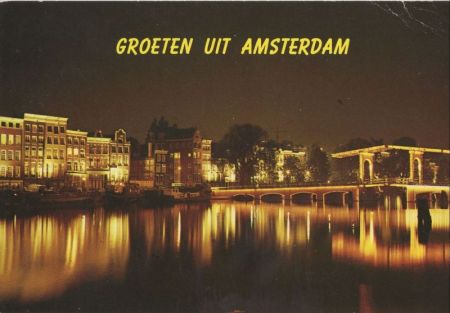 Amsterdam - Niederlande - bei Beleuchtung Amsterdam - Niederlande - bei Beleuchtung